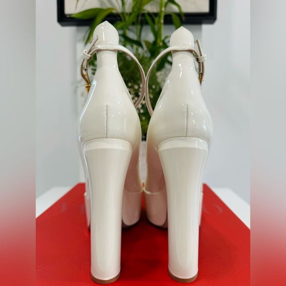 VALENTINO GARAVANI Off-White Tan-Go Platform Heels - Picture 8 of 16